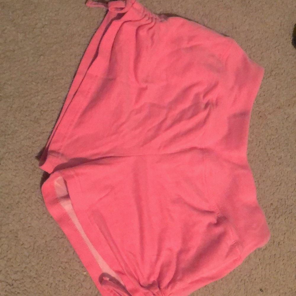 It’s bobbiebrooks wore maybe two times size medium it’s like a hot pink color